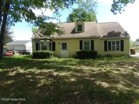 1104 Outer Dr, Schenectady, NY 12303 photo 2