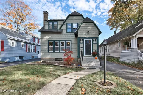 1318 Garner Ave, Schenectady, NY 12309