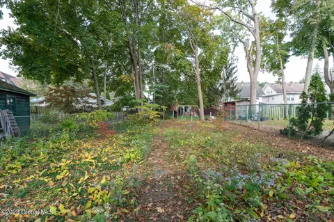 1017 Phoenix Ave, Schenectady, NY 12308 photo 55