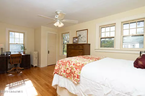 1017 Phoenix Ave, Schenectady, NY 12308 photo 38