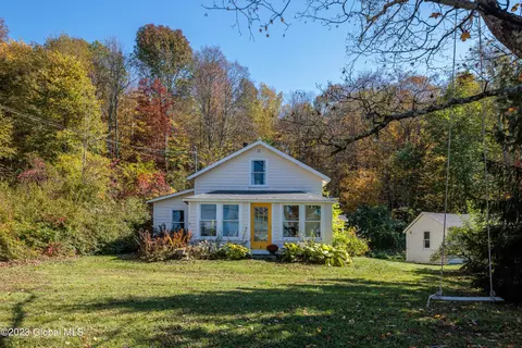 658 Back Rd, Gilboa, NY 12076