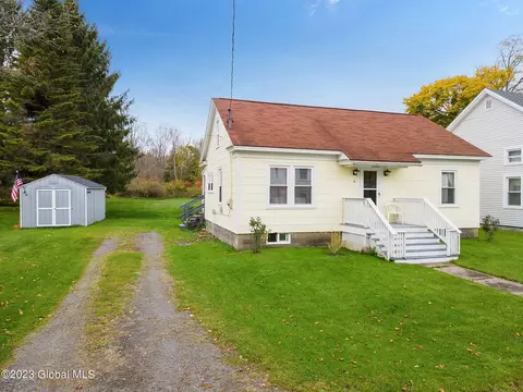 9 Kilfoil St, Cherry Valley, NY 13320