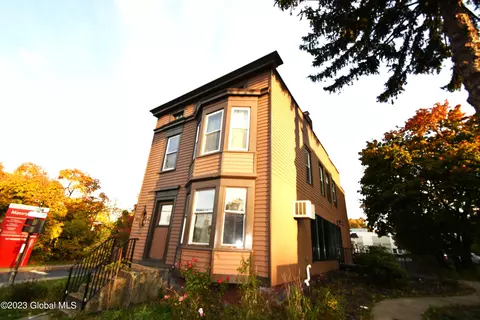 151 Hoosick St, Troy, NY 12180