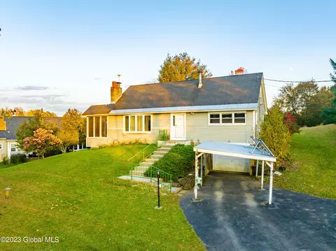 281 Winter Street Ext, Troy, NY 12180