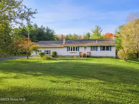 195 Suto Rd, Voorheesville, NY 12186