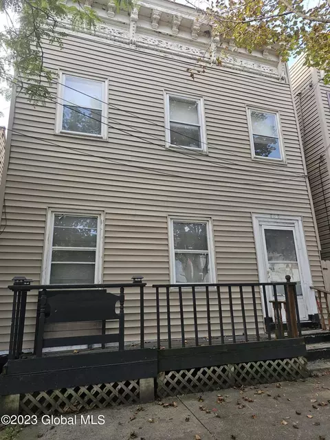 606 Livingston Ave, Albany, NY 12206