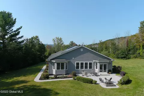 790 Waters Rd, Glenville, NY 12302 photo 6