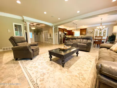 790 Waters Rd, Glenville, NY 12302 photo 21