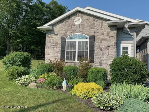 790 Waters Rd, Glenville, NY 12302 photo 13
