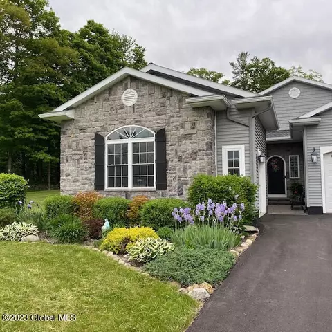 790 Waters Rd, Glenville, NY 12302 photo 11