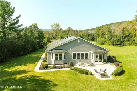 790 Waters Rd, Glenville, NY 12302 photo 8
