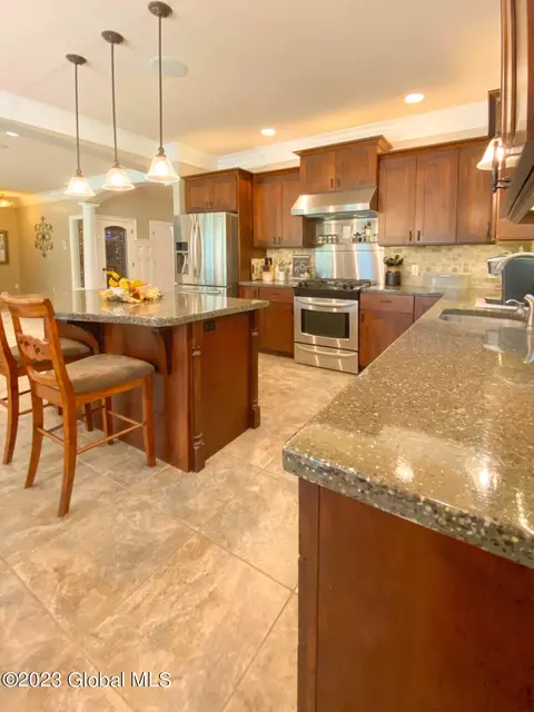 790 Waters Rd, Glenville, NY 12302 photo 28