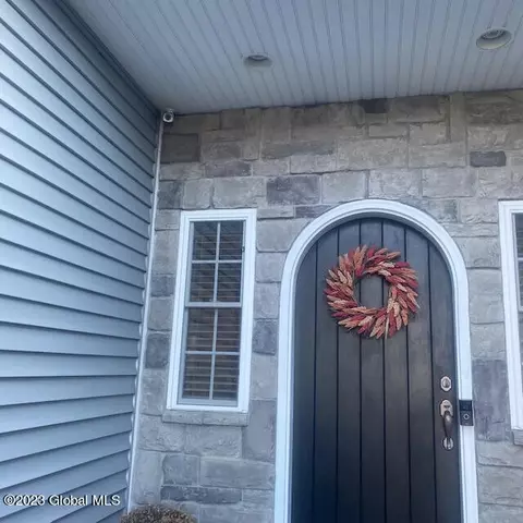 790 Waters Rd, Glenville, NY 12302 photo 5