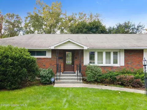 170 Shaker Park Dr, Albany, NY 12211