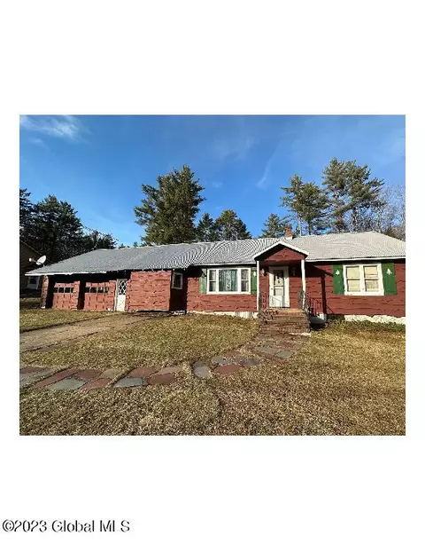 168 Old Piseco Rd, Lake Pleasant, NY 12108