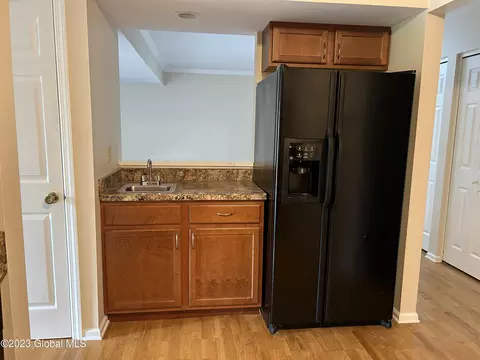 39 Commonwealth Dr, Glenmont, NY 12077 photo 7