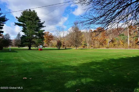 8 Mailbox Way, Eagle Bridge, NY 12057 photo 5