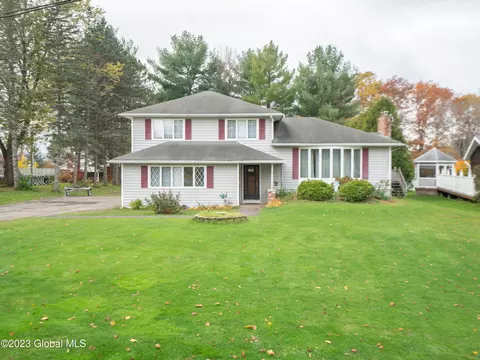 107 Robb Rd, Amsterdam, NY 12010