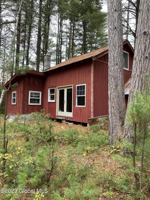 41 South Johnsburg Road, Warrensburg, NY 12885