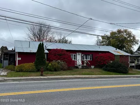 3016 Plank Rd, Mineville, NY 12956