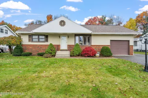 22 Old Fort Ave, Schenectady, NY 12306