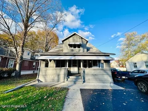 811 Washington Ave, Rensselaer, NY 12144