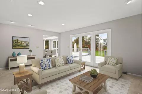 2 Riverdale Rd, Niskayuna, NY 12309 photo 3
