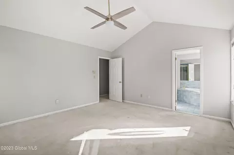 2 Riverdale Rd, Niskayuna, NY 12309 photo 19