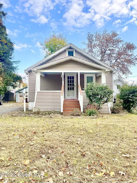 250 Hampton Ave, Rensselaer, NY 12144