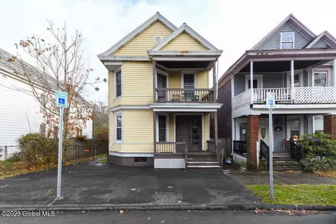 92 Sixth Ave, Troy, NY 12180
