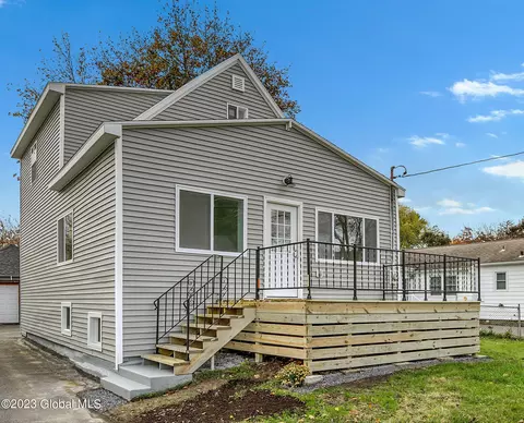 16 Garden Ave, Albany, NY 12203