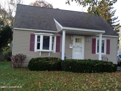 2616 2nd Ave, Schenectady, NY 12303