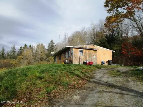 121 Two Post Ln, Warnerville, NY 12187 photo 2