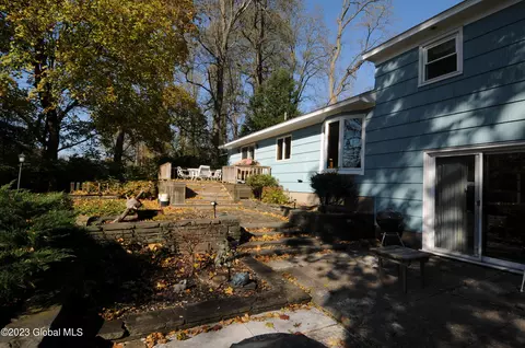 4 Haviland Dr, Glenville, NY 12302 photo 3