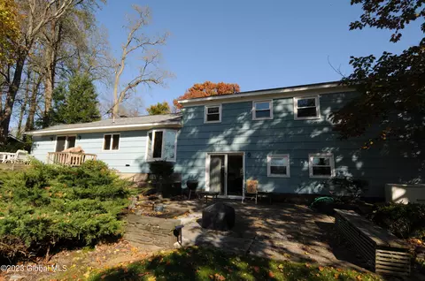 4 Haviland Dr, Glenville, NY 12302 photo 2
