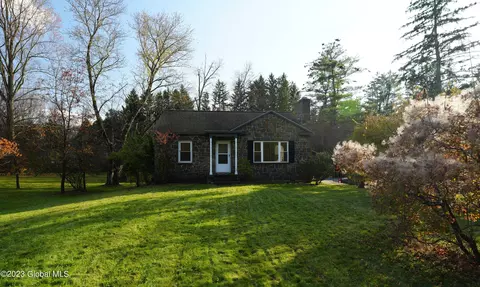 138 Ny-146, Altamont, NY 12009