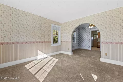 3 Surrey Rd, Schenectady, NY 12302 photo 5