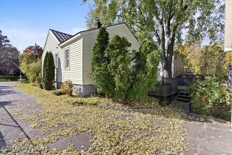 3 Surrey Rd, Schenectady, NY 12302 photo 21