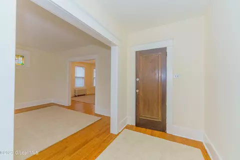1025 Baker Ave, Schenectady, NY 12309 photo 33