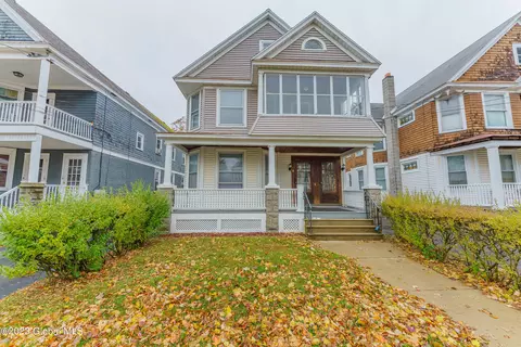 1025 Baker Ave, Schenectady, NY 12309 photo 8