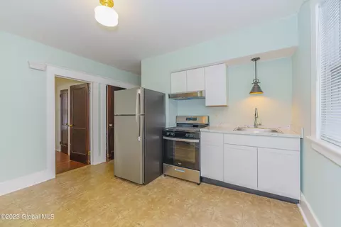1025 Baker Ave, Schenectady, NY 12309 photo 23