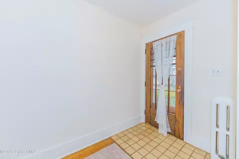 1025 Baker Ave, Schenectady, NY 12309 photo 13