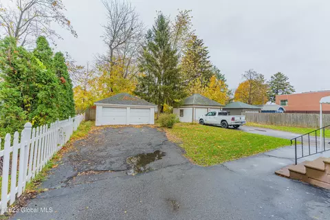 1025 Baker Ave, Schenectady, NY 12309 photo 57