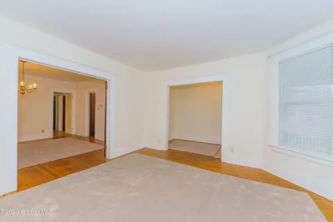 1025 Baker Ave, Schenectady, NY 12309 photo 16