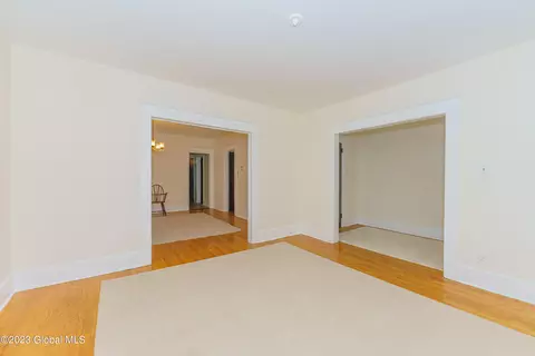 1025 Baker Ave, Schenectady, NY 12309 photo 38