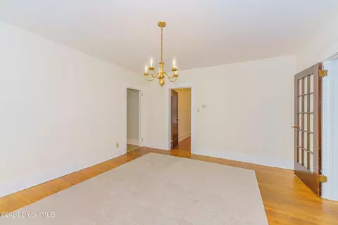 1025 Baker Ave, Schenectady, NY 12309 photo 18