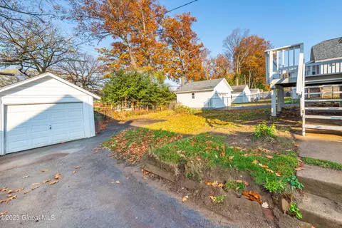 1239 Garner Ave, Schenectady, NY 12309 photo 5