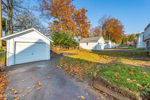 1239 Garner Ave, Schenectady, NY 12309 photo 6