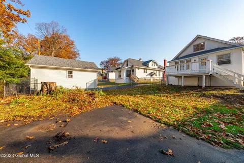 1239 Garner Ave, Schenectady, NY 12309 photo 9
