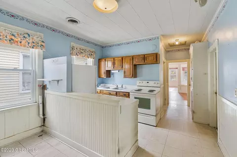 869 Eastern Ave, Schenectady, NY 12308 photo 32